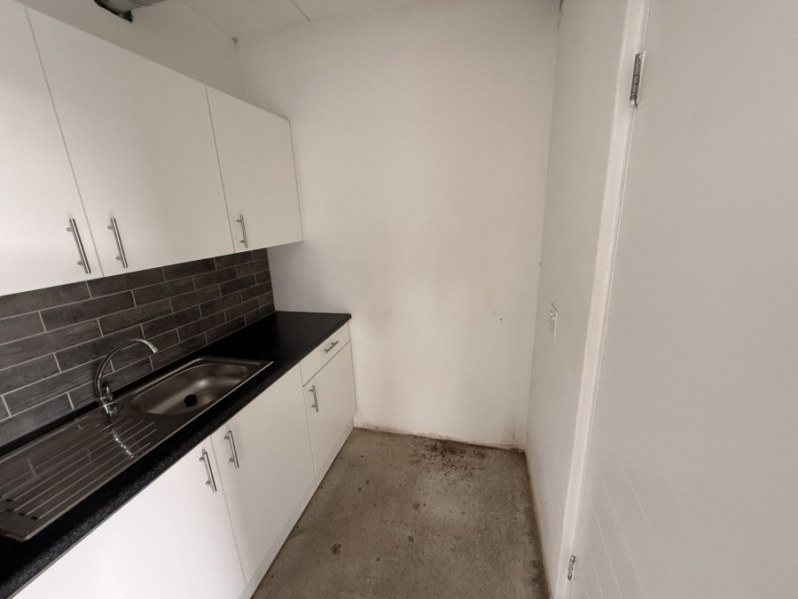 To Let Commercial Property for Rent in Rivergate Western Cape